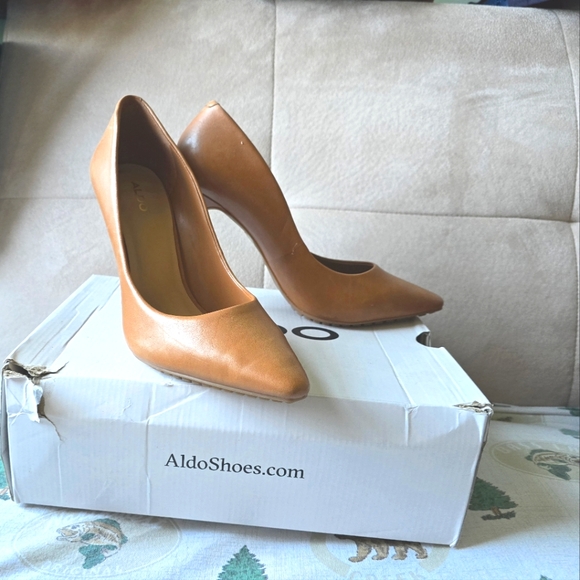 Aldo Shoes - Aldo Durbell Tan Leather Heels Sleek Pointed-Toe Pumps